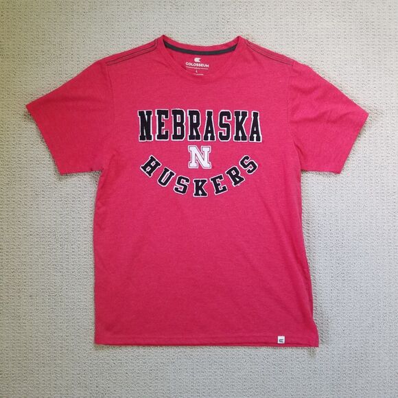 Nebraska NE NU Huskers Cornhuskers Colosseum Red Mens Tshirt Size Large - Picture 1 of 8